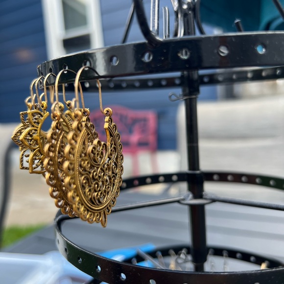 Three pairs of gold boho earrings - Picture 3 of 3
